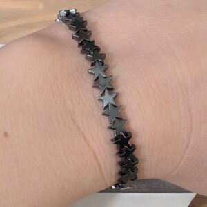 Hematite Star Stretch Beacelet